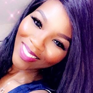 Meet your Posher, Teisha